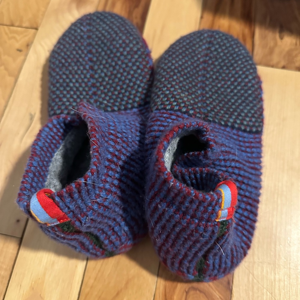 Cozy Bombas Gripper Slippers